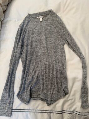 Banana Republic Heather Gray Long Sleeve Crew Top